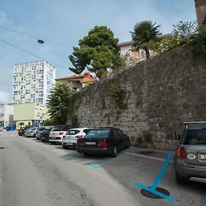 rezervirajte ovdje